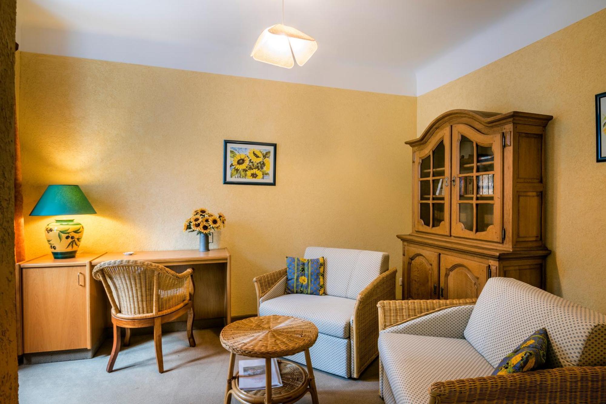 Hotel Restaurant Le Cigalon Waldbillig Bagian luar foto